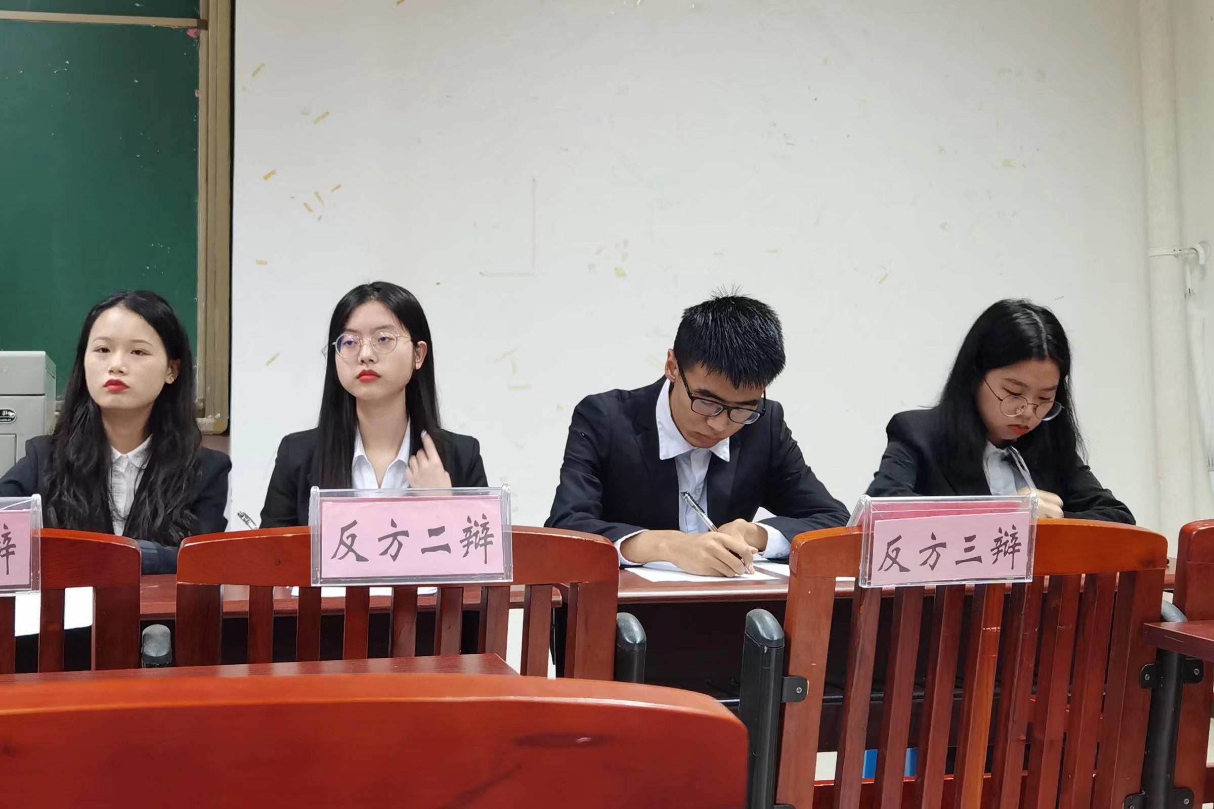 2020届雨僧杯辩论赛决赛暨颁奖典礼照片1.jpeg